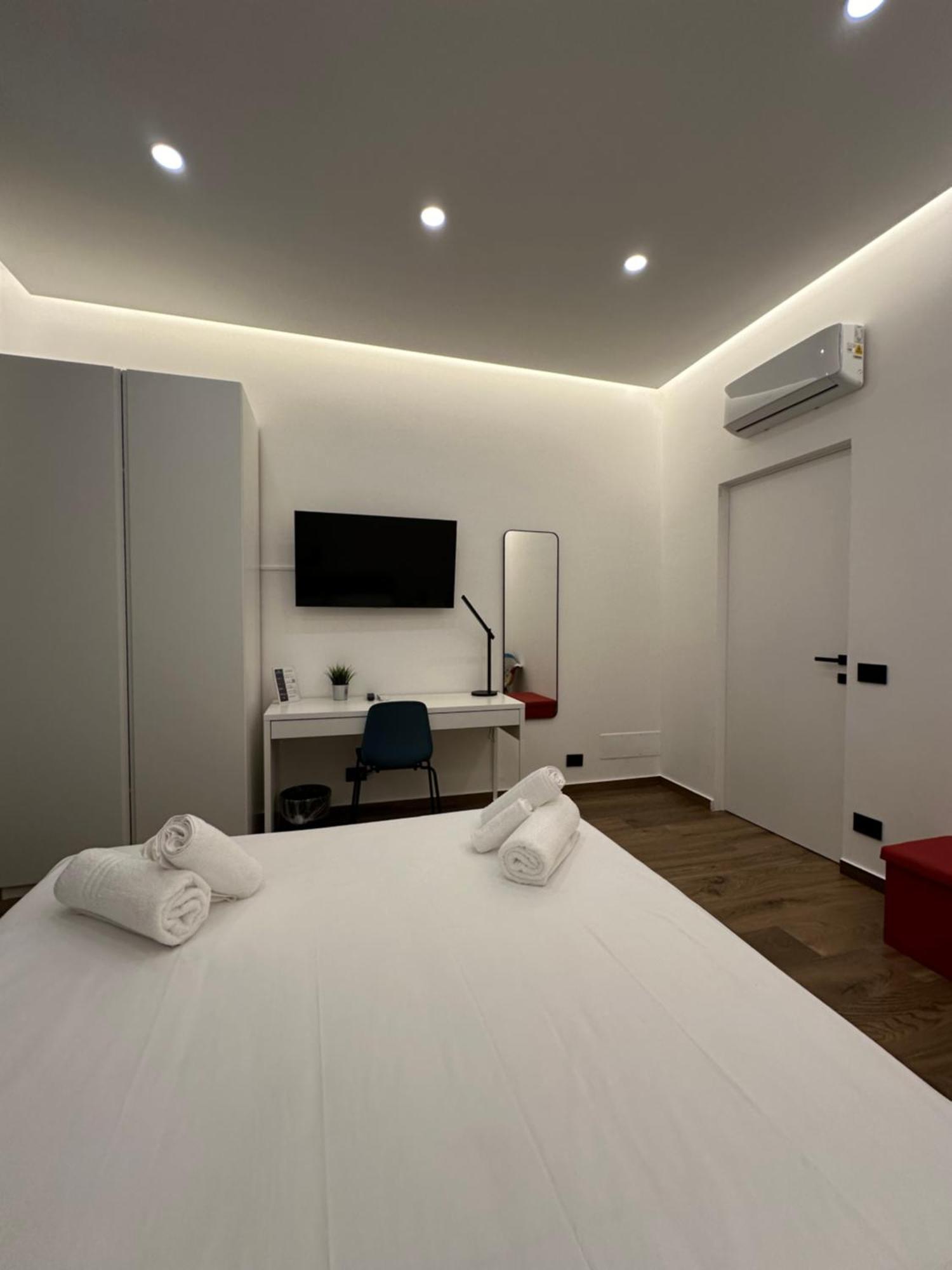 Borgiarooms Luxury Apartment Milazzo Buitenkant foto