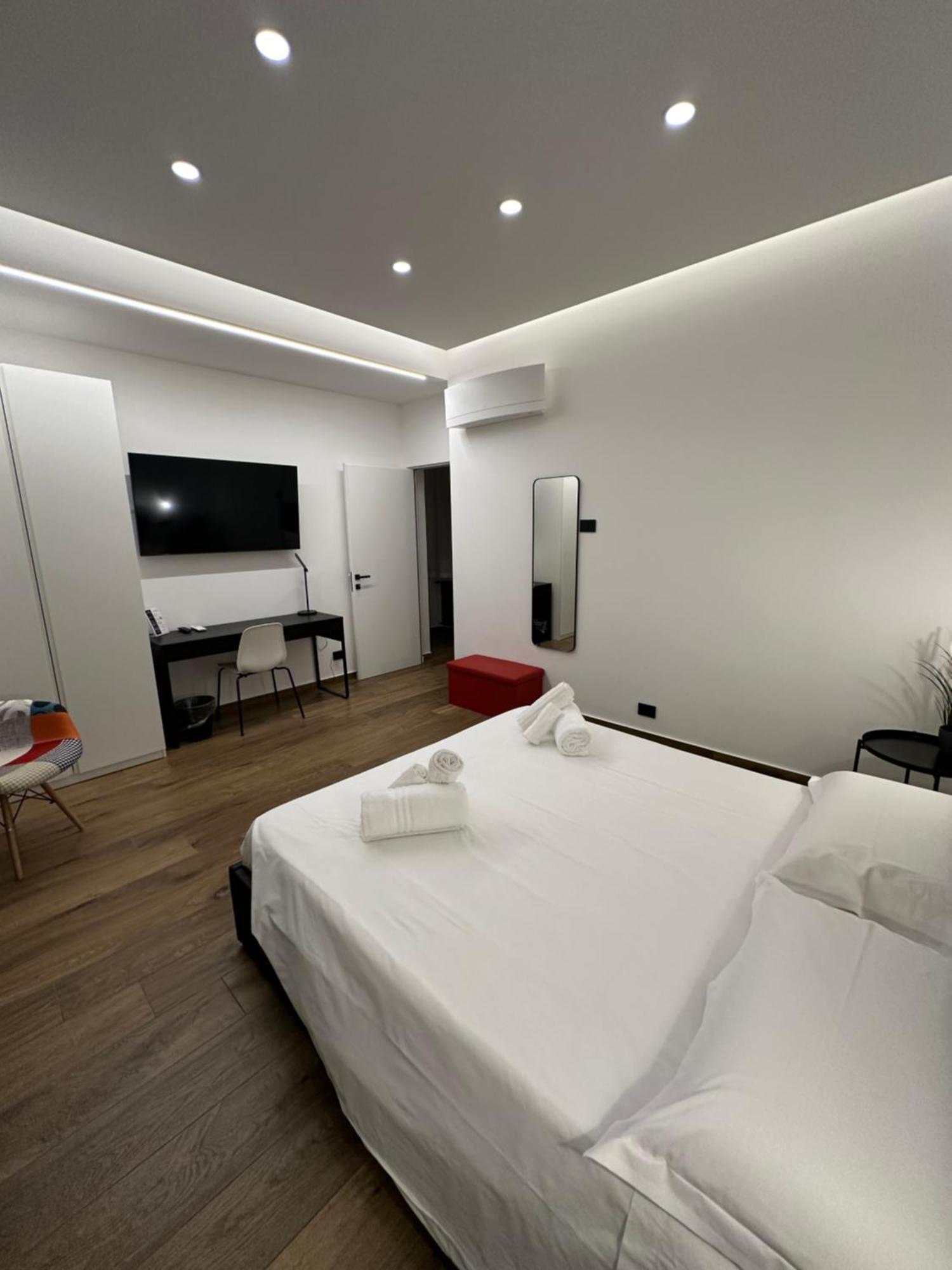 Borgiarooms Luxury Apartment Milazzo Buitenkant foto